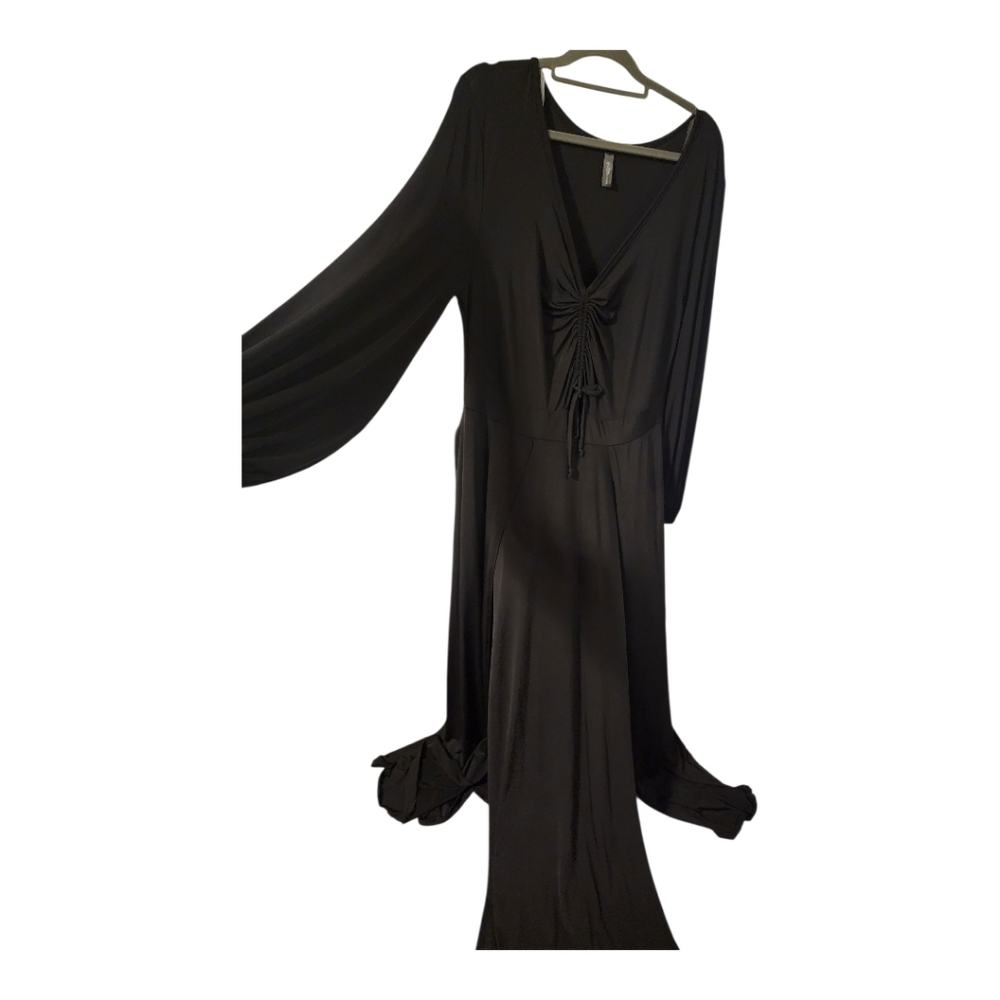 Elegant Black Maxi Dress